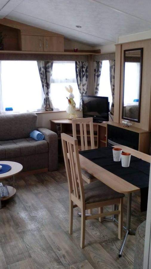Luxe Vakantiechalet Met Omheinde Tuin Bredene 6Pers ภายนอก รูปภาพ