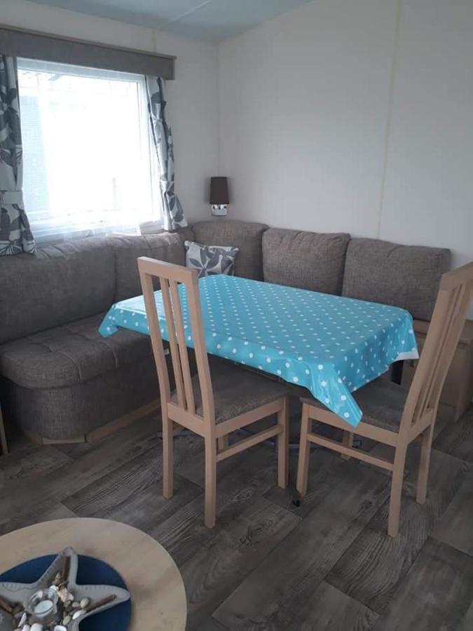Luxe Vakantiechalet Met Omheinde Tuin Bredene 6Pers ภายนอก รูปภาพ
