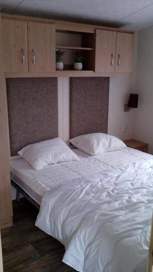 Luxe Vakantiechalet Met Omheinde Tuin Bredene 6Pers ภายนอก รูปภาพ